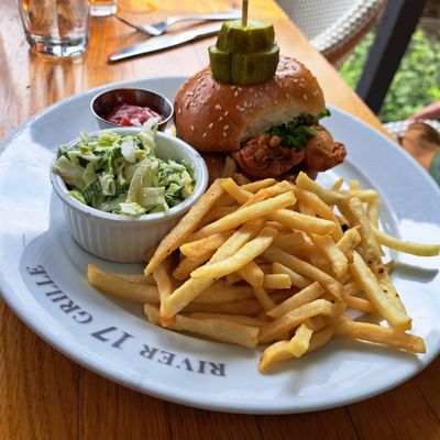 17 River Grille by null