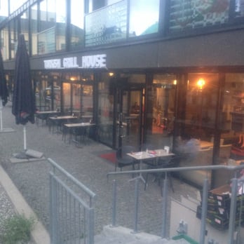 Turkish Grill House - Fin stør Restourant mitt i Grønland rett over gata ved subway baguet med opptil 40 sitte plasser ute og 70 sitte plasser inni - Turkish Near Me - Oslo, 03