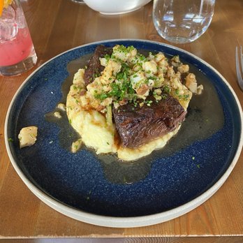 The Bison Restaurant - Short rib - Canadian (New) Near Me - Banff, Alberta The Bison Restaurant - Short rib - Canadian (New) Near Me - Banff, Alberta