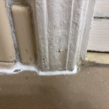 Pelican Inn & Suites - Bathroom baseboard. New caulking (done poorly) and trim that's just gross. - Hotels Near Me - Cambria, California Pelican Inn & Suites - Bathroom baseboard. New caulking (done poorly) and trim that's just gross. - Hotels Near Me - Cambria, California