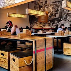 Ramen Tatsu-Ya - Insides of nood shop