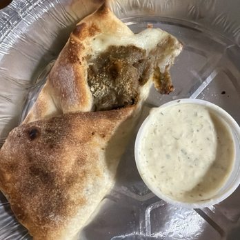 Flippin' Pizza - Pizza Near Me - Vista, California