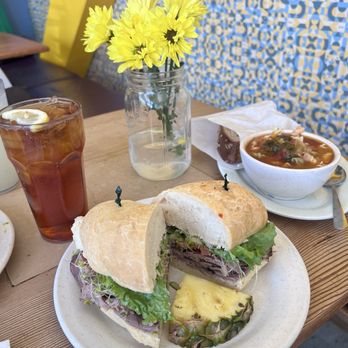 Mezzo - Iced tea, Roast Beef and Minestrone soup - Sandwiches Near Me - Berkeley, California
