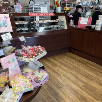Angell and Phelps - Chocolatiers & Shops Near Me - Daytona Beach, Florida Angell and Phelps - Chocolatiers & Shops Near Me - Daytona Beach, Florida