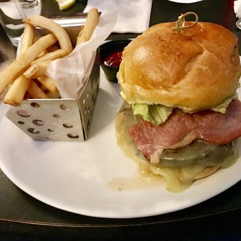 Sean's Bar & Kitchen - Gaelic Burger - Irish Pub Near Me - New York, New York Sean's Bar & Kitchen - Gaelic Burger - Irish Pub Near Me - New York, New York