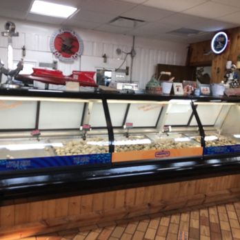 Meding's Seafood - Seafood counter inside - Seafood Near Me - Milford, Delaware