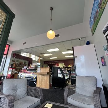 Red's Bakery - Inside - Bakeries Near Me - Nanaimo, British Columbia