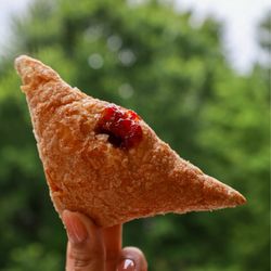 Pan American Bakery - Guava & Cheese pastry @tiffhuangry