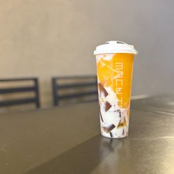 Macu Tea - King of Mango Smoothie - It's more of a mango slushy than a mango smoothie..but it's still refreshing...just needs more mangoes..