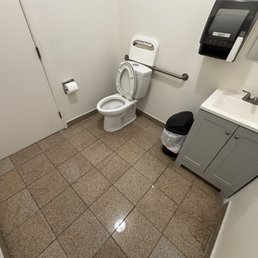 Cleanest bathroom of any car shop or customer serving place I've ever seen!