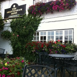 The Swettenham Arms - Patio seating out front