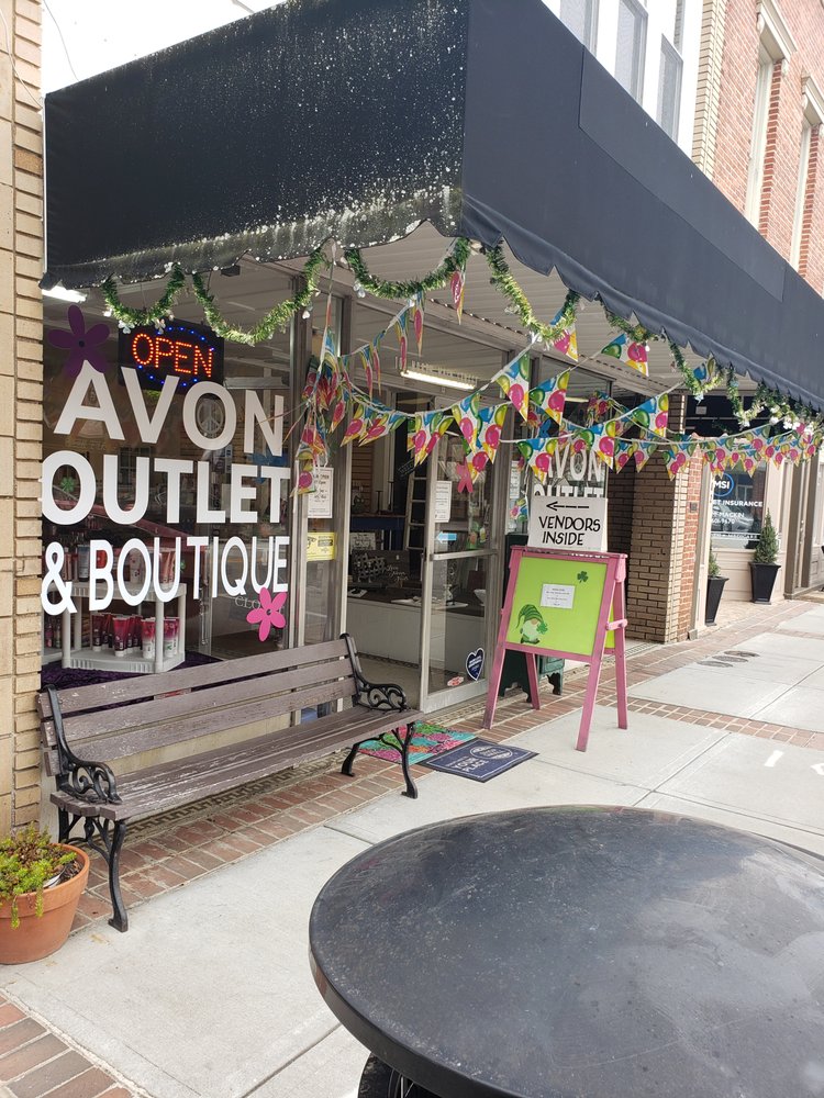AVON OUTLET AND BOUTIQUE Updated September 2024 104 N Main St