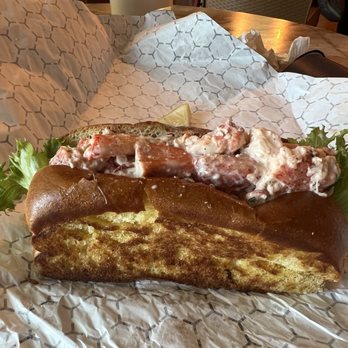 Lunch Bar Harbor - Lobster roll - Sandwiches Near Me - Bar Harbor, Maine Lunch Bar Harbor - Lobster roll - Sandwiches Near Me - Bar Harbor, Maine