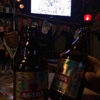 Osborne - Fußball ist immer noch wichtig! - Pubs Near Me - Hamburg, HH Osborne - Fußball ist immer noch wichtig! - Pubs Near Me - Hamburg, HH