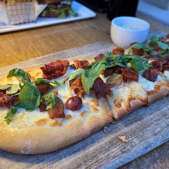 Veranda Restaurant - Prosciutto Flatbread - American Near Me - San Diego, California Veranda Restaurant - Prosciutto Flatbread - American Near Me - San Diego, California