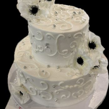 Karina's Bakery - 2 tiered chocolate cake with strawberry mousse and fresh strawberry filling.  Delicious!! - Bakeries Near Me - Mundelein, Illinois