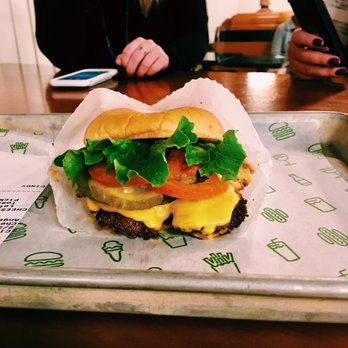 Shake Shack River North - Burgers Near Me - Chicago, Illinois Shake Shack River North - Burgers Near Me - Chicago, Illinois
