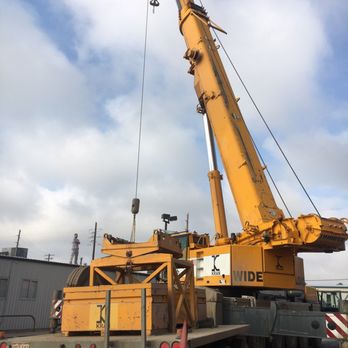 Kran - Replacing a rooftop unit for HVAC - Crane Services Near Me - Greeley, Colorado