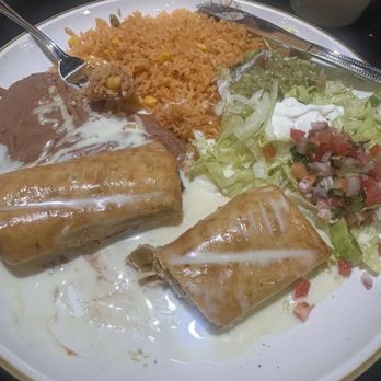 Mi Tierra Cocina Mexicana - Chimichanga - Mexican Near Me - Tulsa, Oklahoma Mi Tierra Cocina Mexicana - Chimichanga - Mexican Near Me - Tulsa, Oklahoma