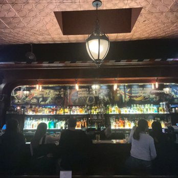 Harry's Bar - The bar - Sports Bars Near Me - San Francisco, California
