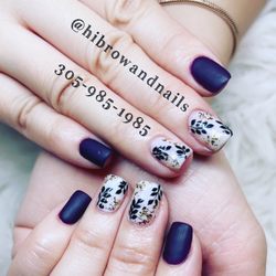 Hibrow & Nails - Fall in love by hibrow&nails !! Love