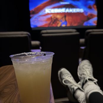 Regal - Cinema Near Me - Miami, Florida Regal - Cinema Near Me - Miami, Florida