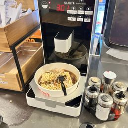 Ramen cooker