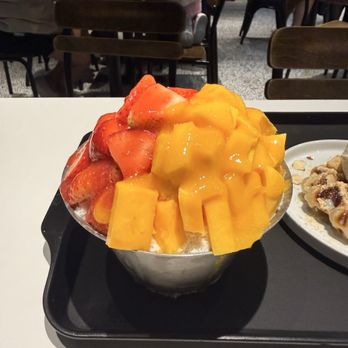Wicked Snow - Half strawberry / half mango - Desserts Near Me - Austin, Texas Wicked Snow - Half strawberry / half mango - Desserts Near Me - Austin, Texas