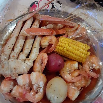 Mr and Mrs Crab - 1/2 lb of shrimp and 1/2 lb of crab legs w/lemon butter sauce. Can you say yummy! - Seafood Near Me - Brandon, Florida Mr and Mrs Crab - 1/2 lb of shrimp and 1/2 lb of crab legs w/lemon butter sauce. Can you say yummy! - Seafood Near Me - Brandon, Florida