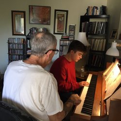 Piano Lessons with George Herzog - Playing the blues