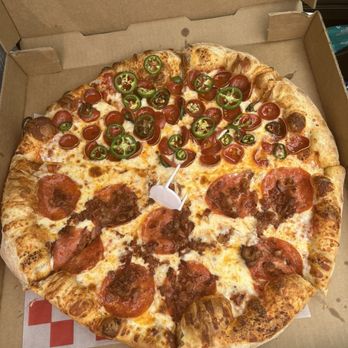 Mattenga's Pizzeria Wilderness Oak - Half Santa Fe and half Honey Bexar - Pizza Near Me - San Antonio, Texas Mattenga's Pizzeria Wilderness Oak - Half Santa Fe and half Honey Bexar - Pizza Near Me - San Antonio, Texas