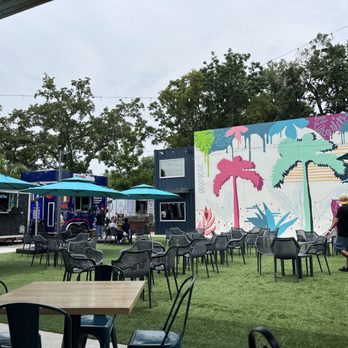 A La Cart - SoDo - Outdoor area - Beer Bar Near Me - Orlando, Florida