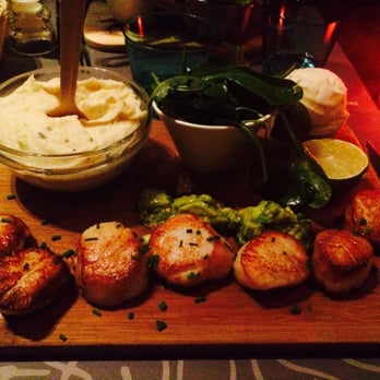 L'Esquisse - Noix de st Jacques! Scallops! - French Near Me - Geneva, GE L'Esquisse - Noix de st Jacques! Scallops! - French Near Me - Geneva, GE