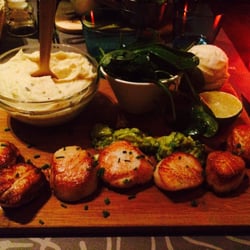 L'Esquisse - Noix de st Jacques! Scallops!