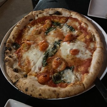 Buona Forchetta - Gluten Free Margarita Pizza - Pizza Near Me - Encinitas, California Buona Forchetta - Gluten Free Margarita Pizza - Pizza Near Me - Encinitas, California