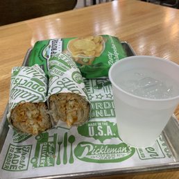 Buffalo chicken sandwich with jalapeño chips