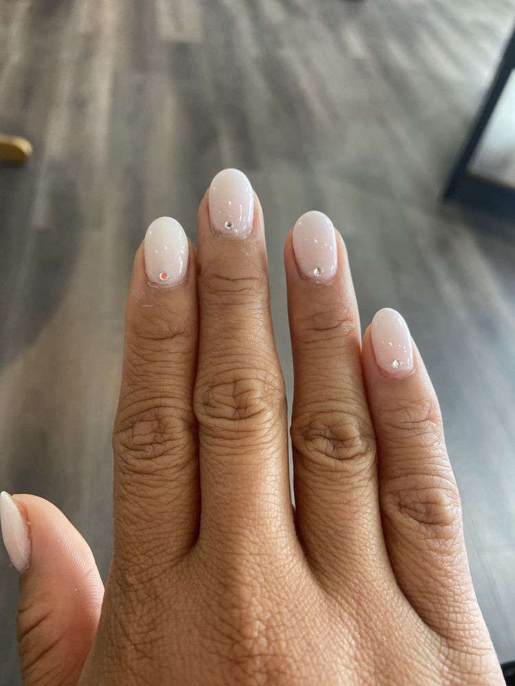 Q NAILS Updated October 2024 35 Photos & 43 Reviews 3790