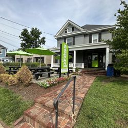 The Press Juice & Health Bar - Outdoor seating