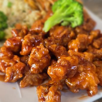 China Bros - Orange Chicken with Broccoli - Chinese Near Me - San Marcos, California China Bros - Orange Chicken with Broccoli - Chinese Near Me - San Marcos, California