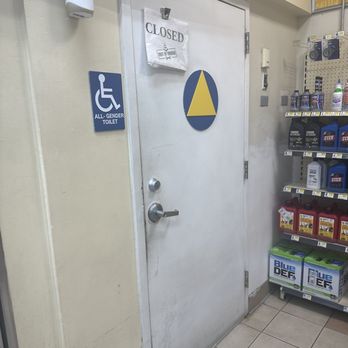 Arco - Closed - Gas Stations Near Me - Corona, California
