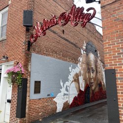 Melva's Alley