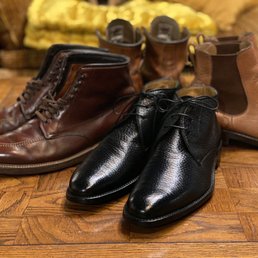 Shoe shine by Ken Shoe shine by Ken