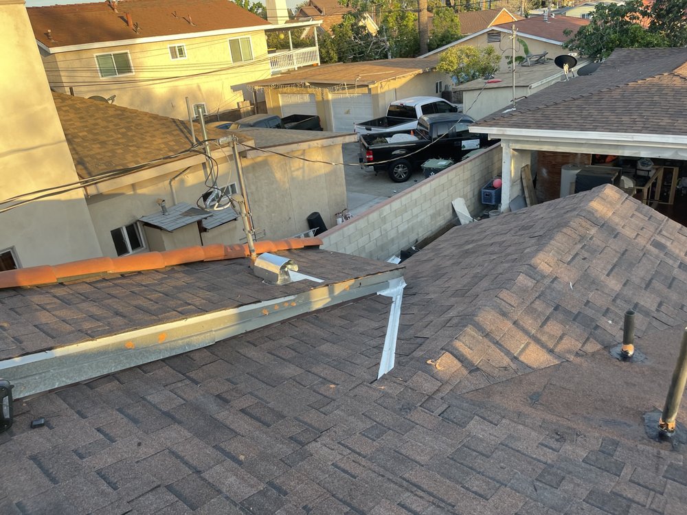 Slide of Suriana Roofing