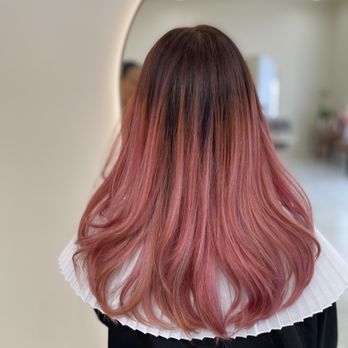 Aria Prive - Pink balayageombre - Hair Stylists Near Me - Los Angeles, California Aria Prive - Pink balayageombre - Hair Stylists Near Me - Los Angeles, California
