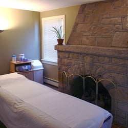 Tian Shi Acupuncture - One of our comfy treatment rooms