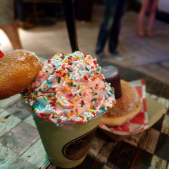 BomboBar - "Cool" chocolate (seasonal summer item) with a Nutella bombolini in the back - Desserts Near Me - Chicago, Illinois