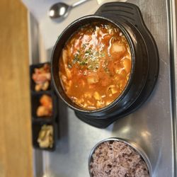 Joy Kitchen - Seafood soon dubu