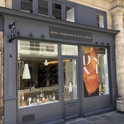 Diva La Cave - Devanture de la boutique Diva La Cave