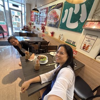 Yi Xin Cafe - Us - Hong Kong Style Cafe Near Me - Honolulu, Hawaii Yi Xin Cafe - Us - Hong Kong Style Cafe Near Me - Honolulu, Hawaii