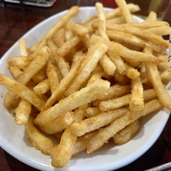 Muddy Cow - Crispy Golden fries just begging for you to digest them - Sports Bars Near Me - Shakopee, Minnesota